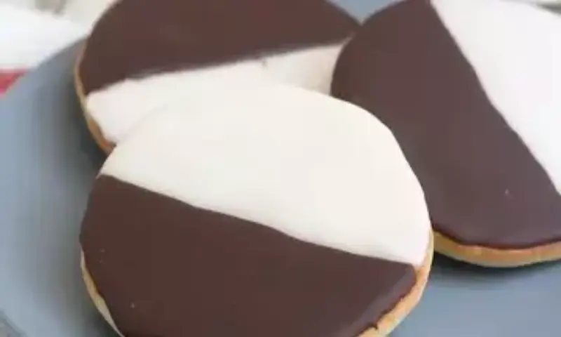 Black & White Cookie