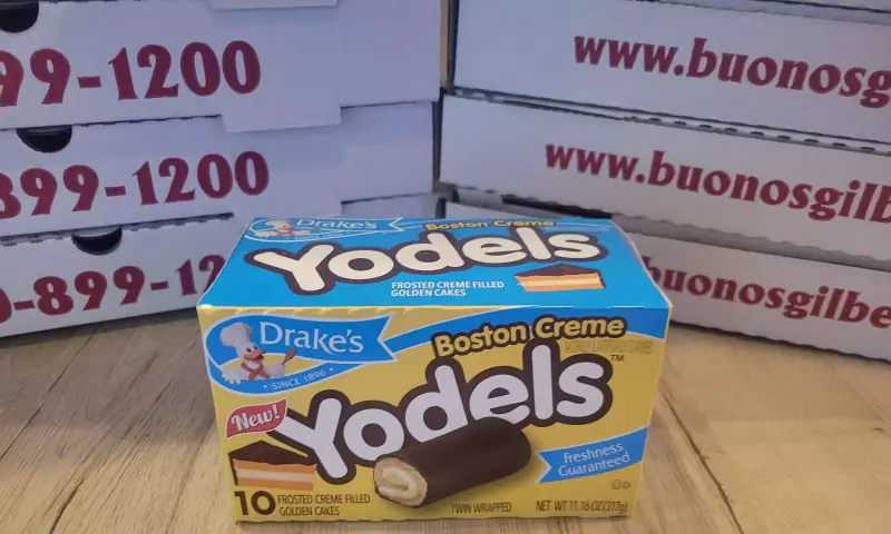 Drakes Yodels Boston Creme